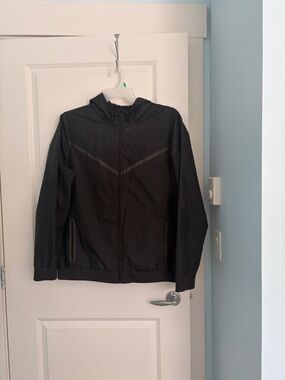 Ideology Men's Black Hooded Windbreaker with Reflective Accents